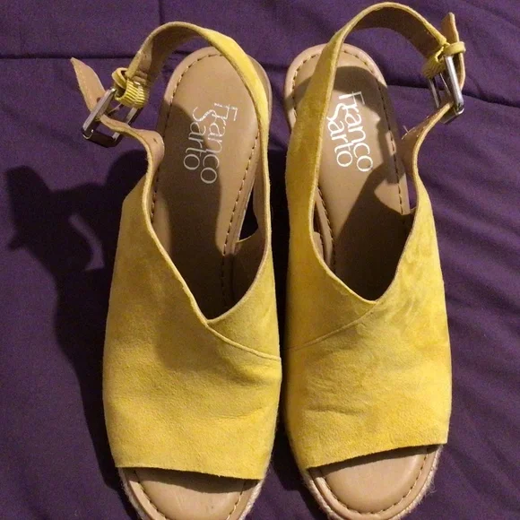 New Yellow Suede Franco Sarto Wedges 7.5 - Picture 1 of 6